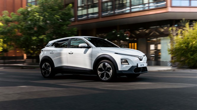 Trang bị xịn, tiết kiệm đỉnh, giá từ hơn 600 triệu đồng: Lý do VF 6 đang là “best choice” trong phân khúc