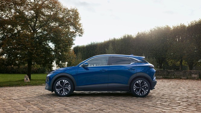 Mua VinFast VF 6 chỉ 0 đồng trả trước, 0 đồng sạc pin, lãi suất cố định 7%/năm