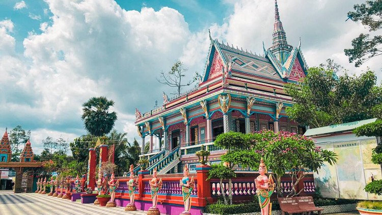 Ngôi chùa cổ ở miền Tây và hai chiếc giường độc đáo của công tử Bạc Liêu