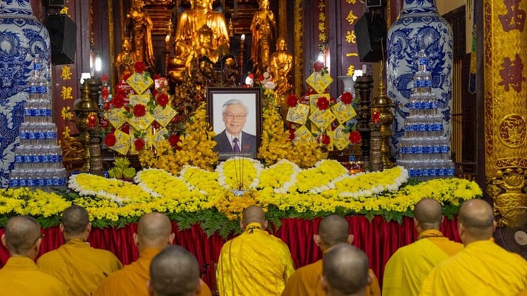 Lễ cầu siêu, tưởng nhớ Tổng Bí thư Nguyễn Phú Trọng tại chùa Quán Sứ, Hà Nội. 