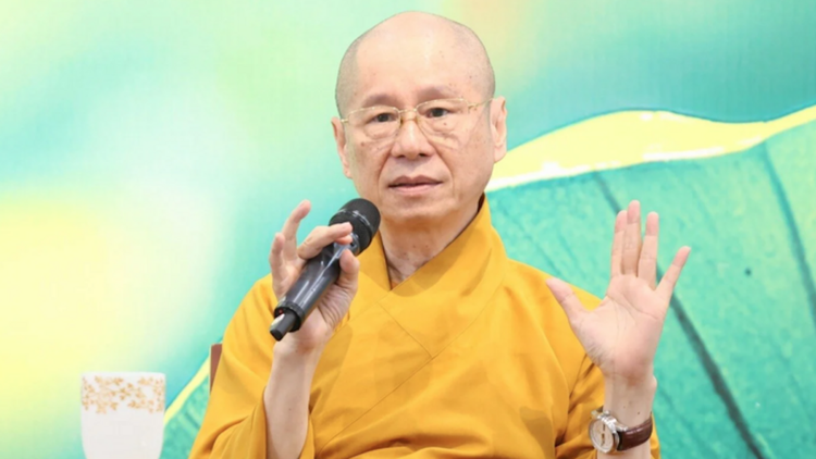 Ông Vương Tấn Việt (Thượng toạ Thích Chân Quang) không có tên trong danh sách dự thi trong kỳ thi tốt nghiệp bổ túc văn hóa cấp ba năm 1989. 