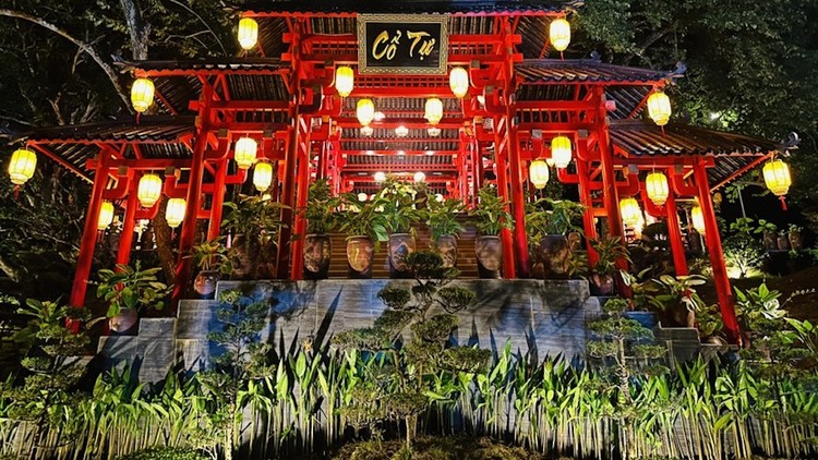 Ngôi chùa được Đại đức trụ trì Thích Huệ Hạnh dày công kiến tạo với nhiều kiến trúc Phật giáo giá trị, khang trang.