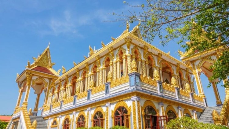 Ngôi cổ tự 400 tuổi mang vẻ đẹp nguy nga, tráng lệ