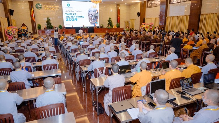 Khai mạc Khóa bồi dưỡng thiết kế truyền thông năm 2024 tại TP.HCM