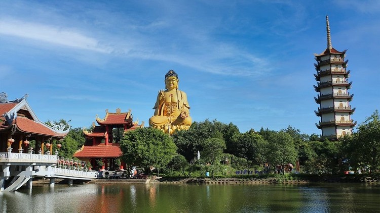 Chùa Khai Nguyên, chốn tâm linh nổi tiếng với tượng Phật lớn nhất Đông Nam Á