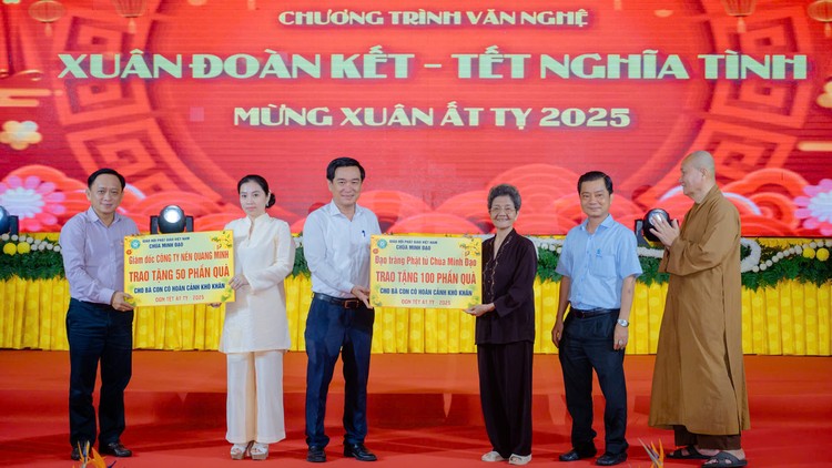 Chùa Minh Đạo tổ chức "Xuân yêu thương - Tết nghĩa tình"