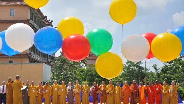 Chư tôn đức quang lâm Đại lễ thượng Đại Kỳ Vesak 2025