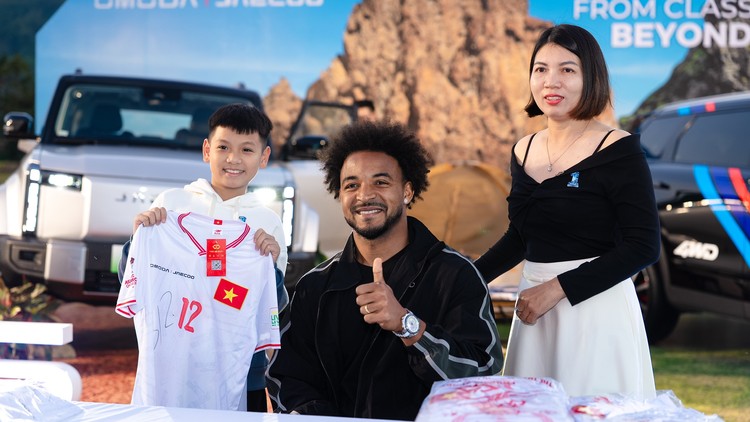 Omoda & Jaecoo Việt Nam bất ngờ công bố kế hoạch lắp ráp Omoda 4 và Jaecoo J5: Bước tiến quan trọng trong chiến lược 'Đến Việt Nam – Vì Việt Nam'