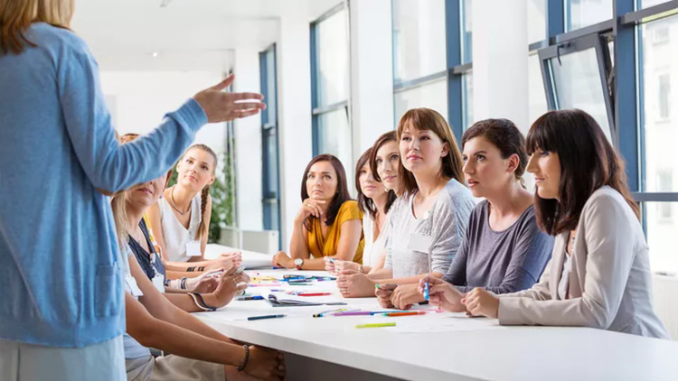 Chương trình đào tạo chuyên môn cho giáo viên. Ảnh: izusek/Getty Images