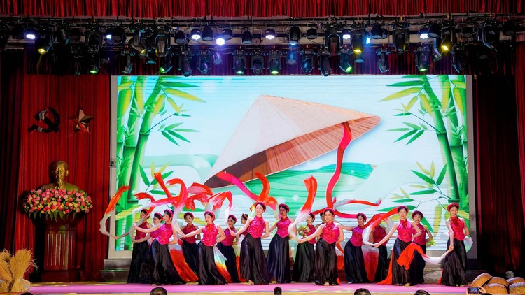 Viễn Nguyên 2025: Đại nhạc hội tôn vinh văn hóa và lịch sử dân tộc