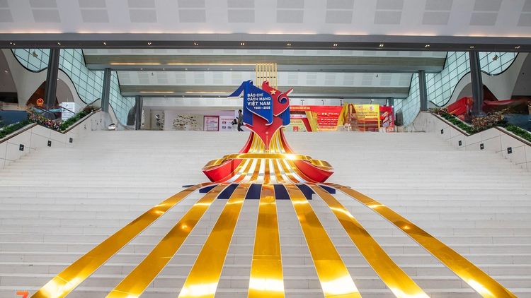 Sáng 19/6, Hội Báo toàn quốc 2025 đã chính thức khai mạc tại Trung tâm Hội nghị Quốc gia (Hà Nội).