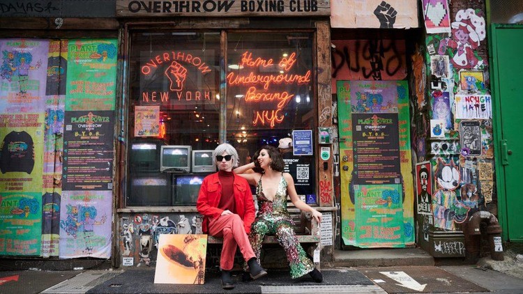 Brandon P. Raines và Katherine Winter, diễn viên vở "Chasing Andy Warhol" của Mara Lieberman. Ảnh: Jenny Anderson. 