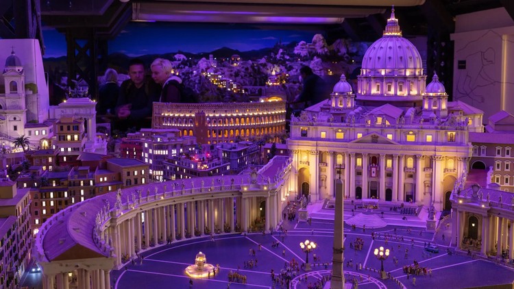 Mô hình của Quảng trường Thánh Peter ở Thành phố Vatican