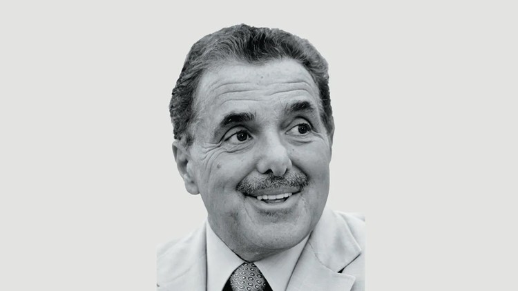 Leonard Riggio qua đời năm ngoái và được CEO của Christie’s mô tả là một “nhà sưu tầm đích thực.” Barnes & Noble là một chuỗi nhà sách lớn và lâu đời của Mỹ, được thành lập vào năm 1886. Đây là một trong những nhà bán lẻ sách lớn nhất tại Hoa Kỳ, chuyên cung cấp sách in, sách điện tử, văn phòng phẩm và các sản phẩm giải trí khác. Barnes & Noble cũng từng sở hữu Nook, một dòng máy đọc sách điện tử cạnh tranh với Kindle của Amazon.