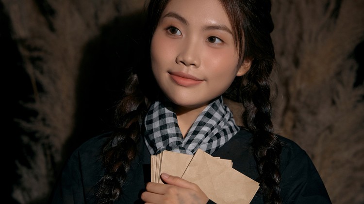 Phương Mỹ Chi gìn giữ hồn dân tộc qua tiếng hát tại lễ sơ duyệt cấp nhà nước