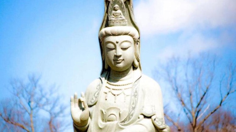 Chú Đại Bi gồm có 84 câu; mỗi biến là một lần đọc nguyên bài chú.