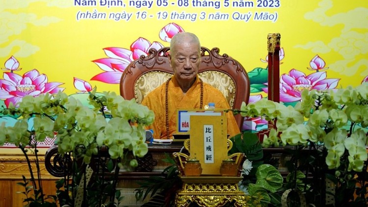 Đức Đệ tứ Pháp chủ GHPGVN ở ngôi vị Hòa thượng Đàn đầu Đại giới đàn Trí Hải do Ban Trị sự GHPGVN tỉnh Nam Định tổ chức tại Trung tâm Phật giáo Trúc Lâm Thiên Trường (TP. Nam Định, tỉnh Nam Định).