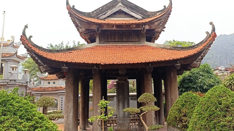 Chiêm ngưỡng bảo vật cột kinh Phật hơn nghìn năm tuổi ở Ninh Bình