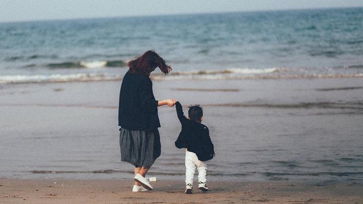 Những điều người mẹ nên làm để tích phước đức cho con cái