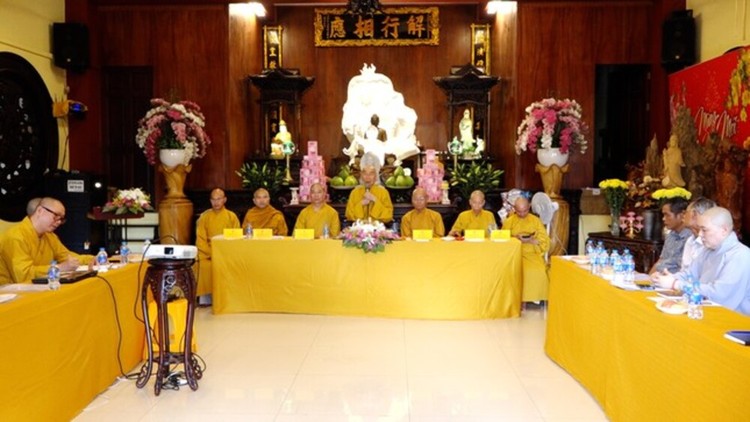 Buổi lễ với sự tham dự của chư tôn đức Ban Văn hóa, các văn nghệ sĩ phía Nam.