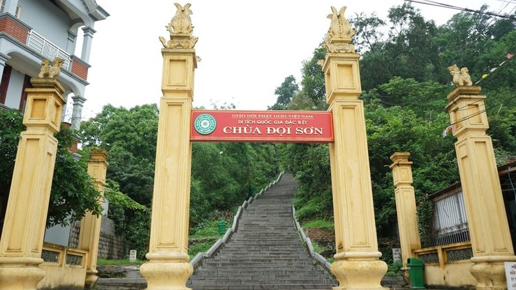 Chùa cổ nghìn năm trên núi rồng lưu giữ những bảo vật độc nhất vô nhị