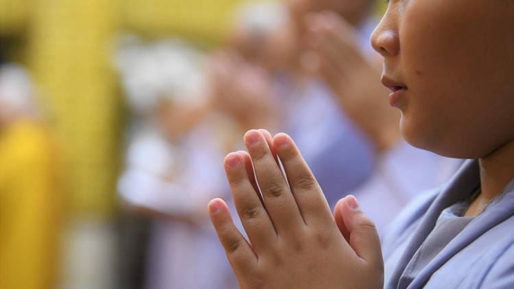 Dạy con ngoan theo Phật