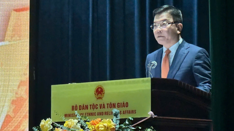 Phó Thủ tướng Chính phủ Lê Thành Long phát biểu chỉ đạo tại Hội nghị. 