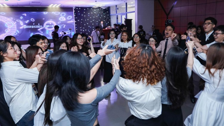 Lễ tri ân và chia tay sinh viên K62 của NEU