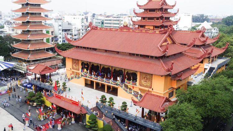 Giáo hội Phật giáo TPHCM thông báo hoạt động tôn giáo trở lại bình thường