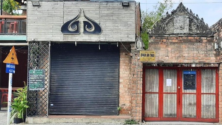 Quán bar Buddha đã phải gỡ bảng hiệu