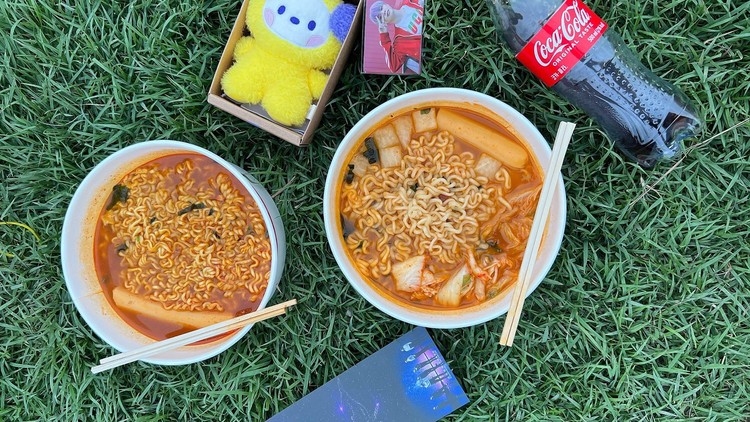 Văn hóa ăn mì sông Hàn của người Seoul