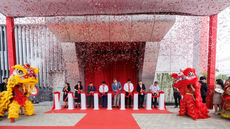 Avery Dennison và Shenzhou Group khánh thành nhà máy liên doanh tại Củ Chi: bước tiến đổi mới ngành dệt may Việt Nam