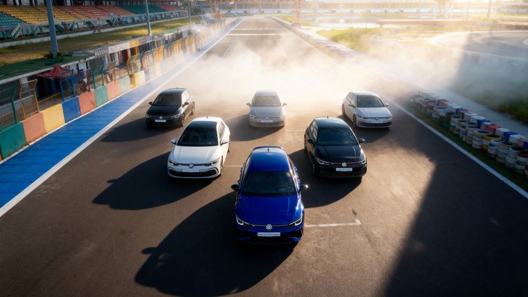 Huyền thoại VƯỢT thời gian - Volkswagen Golf chính thức ra mắt