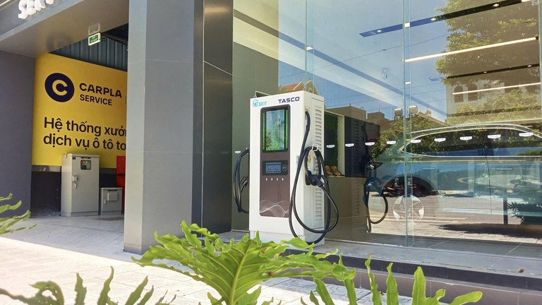 VETC Trạm sạc kết nối hơn 350 trụ sạc trên toàn quốc, phủ khoảng 50% mạng lưới trạm sạc đa thương hiệu tại Việt Nam