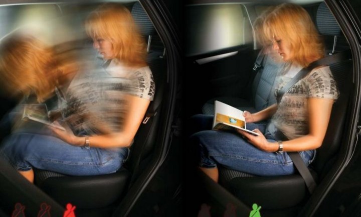 Video: So sánh va chạm người ngồi hàng ghế sau khi có và không có dây an toàn