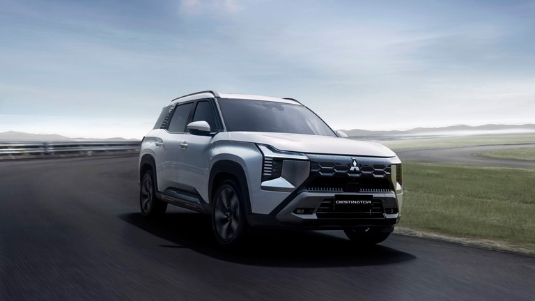 Khởi đầu năm mới Bính Ngọ 2026, các dòng xe của Mitsubishi Motors Việt Nam đang có những ưu đãi hấp dẫn tặng khách hàng