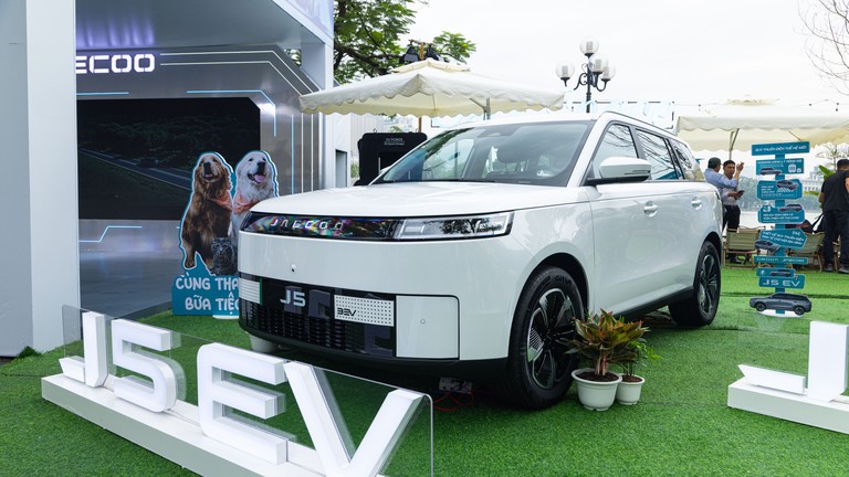 Jaecoo J5 chính thức nhận đặt cọc tại Việt Nam: Mẫu SUV toàn cầu chinh phục nhiều thị trường trước khi đến Việt Nam