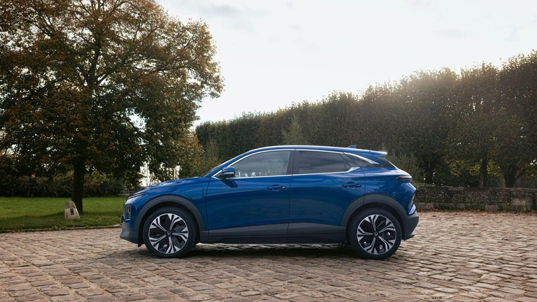 Mua VinFast VF 6 chỉ 0 đồng trả trước, 0 đồng sạc pin, lãi suất cố định 7%/năm