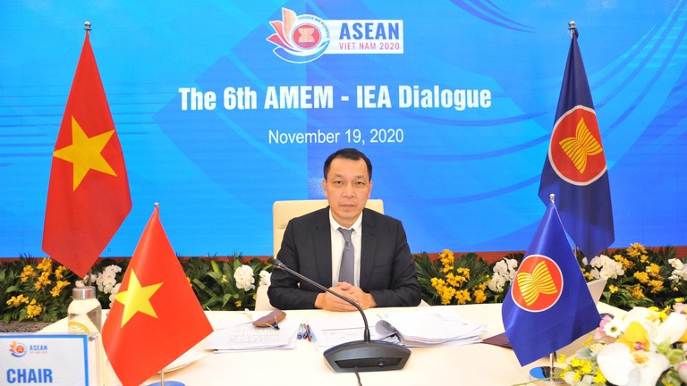 Thứ trưởng Bộ Công thương Đặng Hoàng An chủ trì hội nghị. Thứ trưởng Bộ Công thương Đặng Hoàng An chủ trì hội nghị.