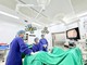 Ê-kíp bác sĩ Bệnh viện Đa khoa Vinmec Hạ Long thực hiện ca phẫu thuật nội soi cắt khối tăng sinh qua niệu đạo bằng dao điện lưỡng cực