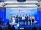 Đại diện PVcomBank nhận Kỷ niệm chương từ Ban Tổ chức Ngày Tài chính số 2026