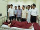 Lãnh đạo thành phố thăm hỏi, động viên công nhân Scavi Huế đang điều trị tại Bệnh viện Trung ương Huế cơ sở 2.