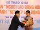 Năm 2019, Trịnh Phương Trà vượt qua biên giới Đèo Cả để vào Nam nhận giải Nhất cuộc thi “Người lao động hôm nay” do báo Người Lao Động tổ chức với truyện ngắn “Dưới ánh sáng thiên đường”