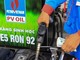 Từ 15 giờ hôm nay, giá xăng E5RON92 không cao hơn 25.361 đồng/lít (giảm 1.610 đồng/lít so với giá bán tối đa hiện hành). (Ảnh: Vietnam+)