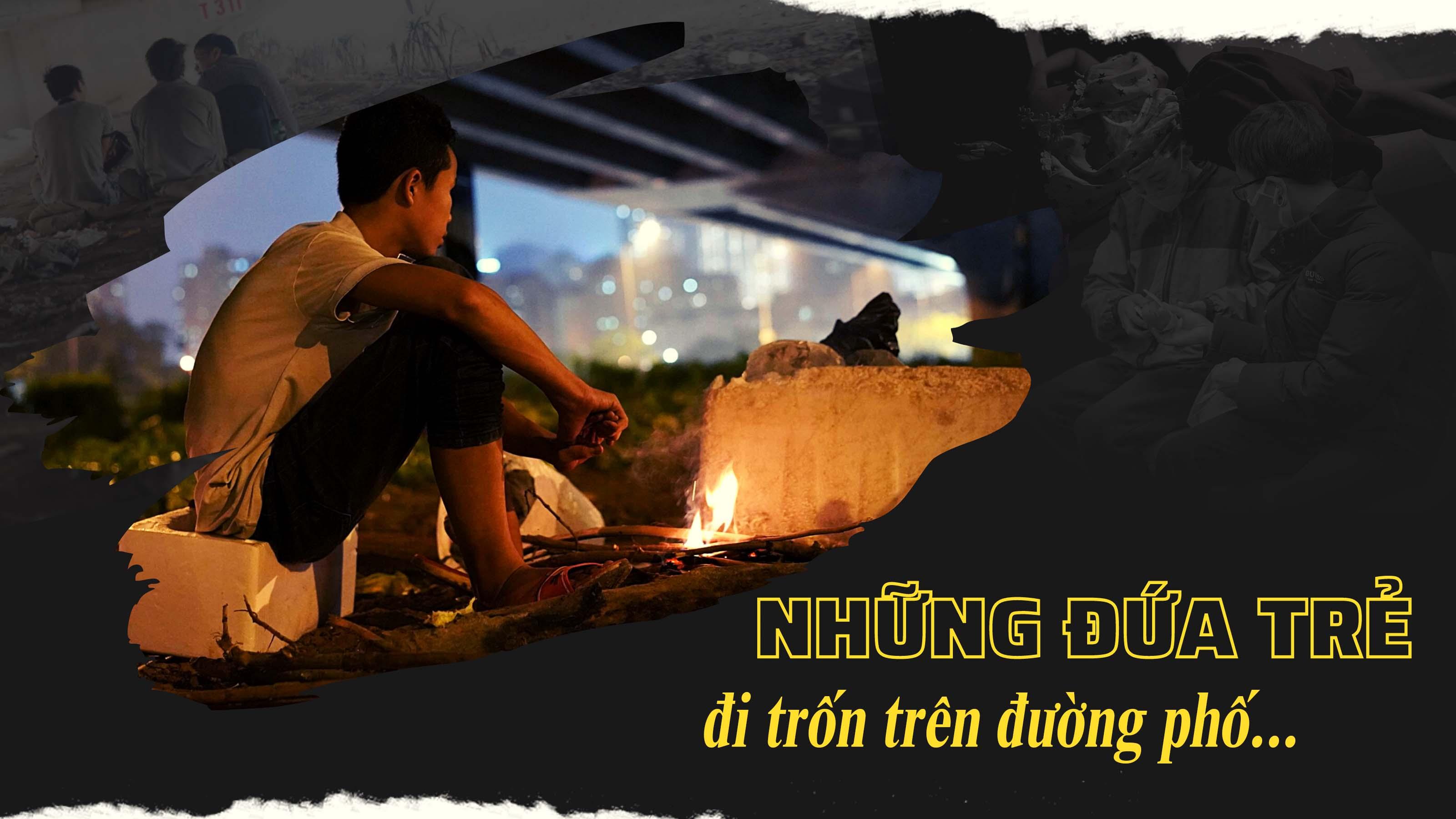 Những đứa trẻ đi trốn trên đường phố