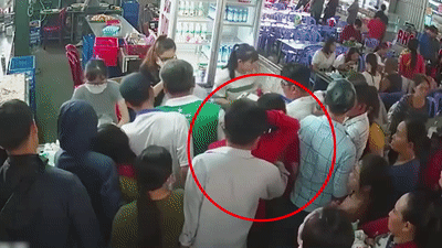 Dàn cảnh giật dây chuyền tinh vi ở cửa hàng bò sữa Long Thành