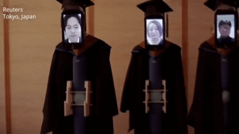 Lễ trao bằng tốt nghiệp có '1 không 2' chỉ xuất hiện trong thời COVID-19