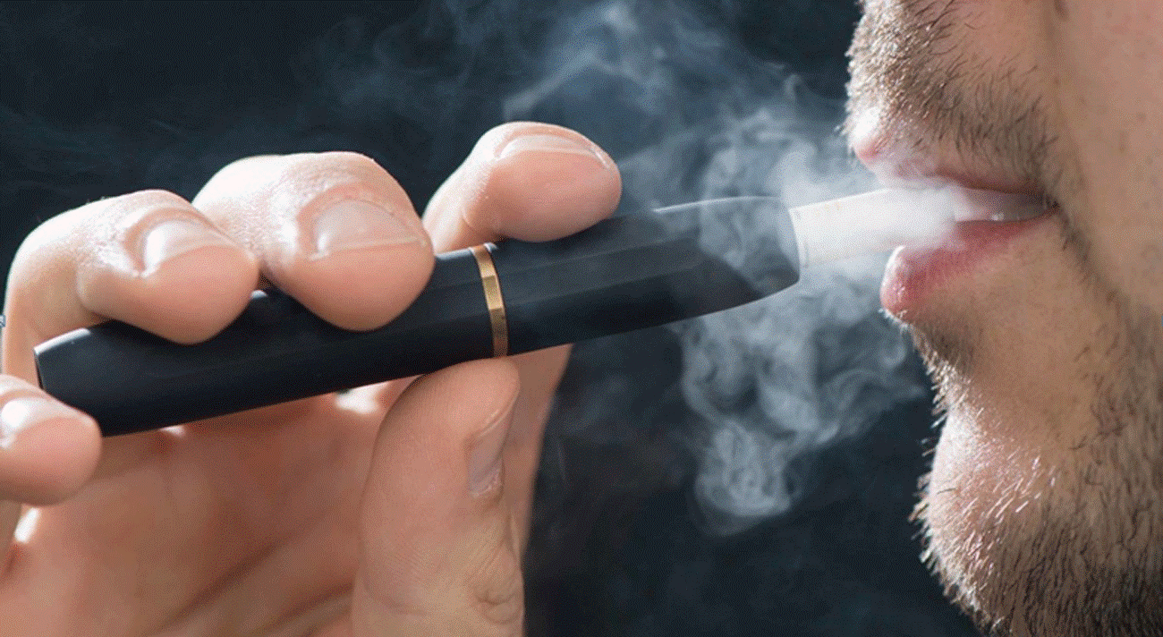 Làm sao chấm dứt tình trạng bán thuốc lá cho người trẻ ảnh 1