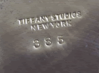 Hiểu về nghệ thuật của Tiffany: Chữ ký trên một cây đèn Tiffany nguyên bản có quan trọng? ảnh 1