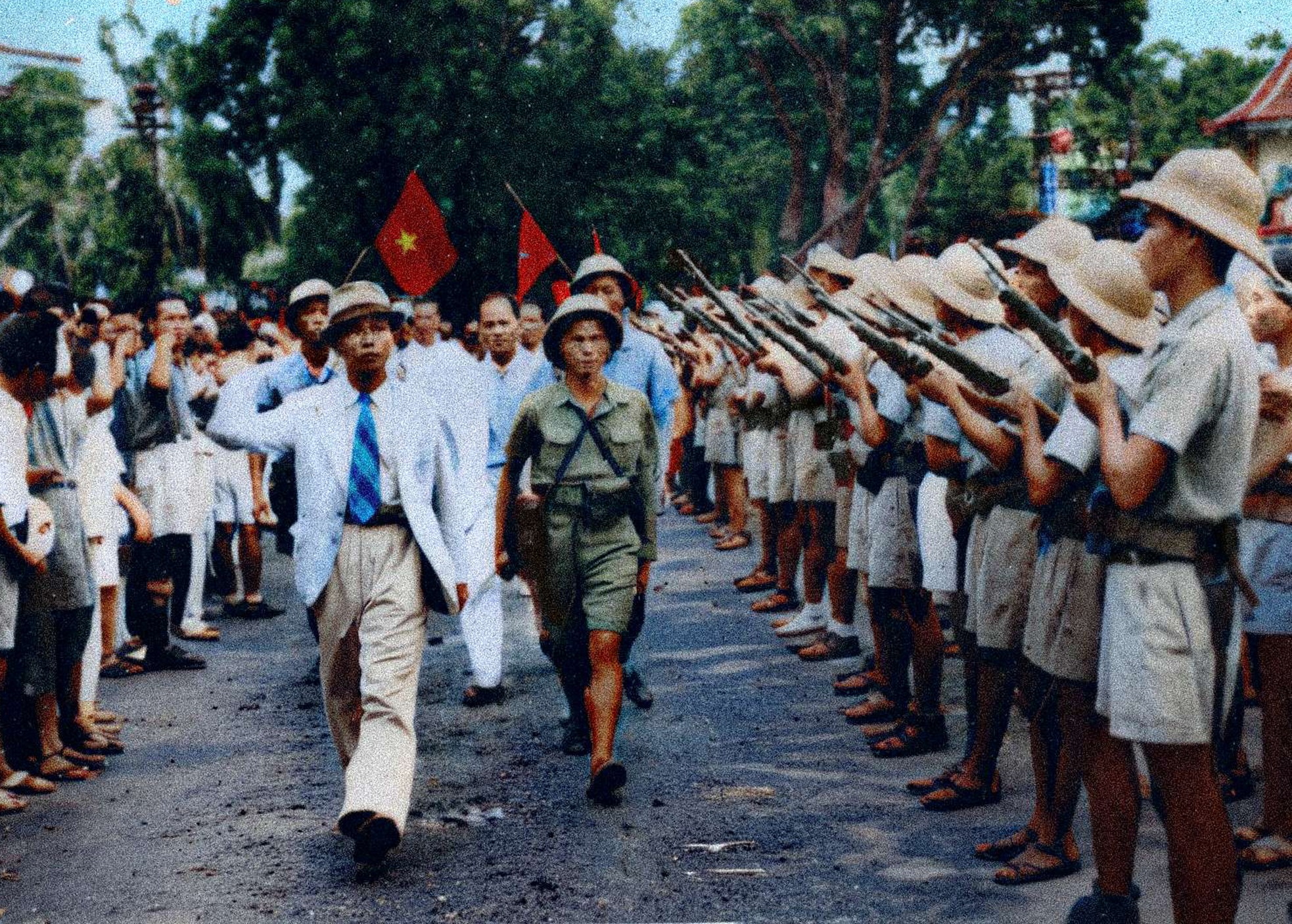 Lịch sử vẫn còn đây, trong những bức ảnh… ảnh 20